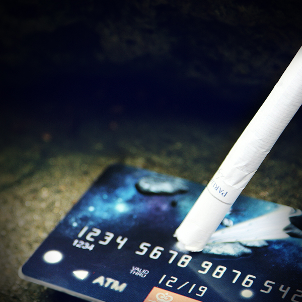 비앤비매직(BNBMAGIC) - 미라클신용카드「 신용카드위에서 움직이는 담배 」(Miracle Credit Card)[클로즈업/스트릿]마술도구/마술용품/비앤비매직/마술배우기